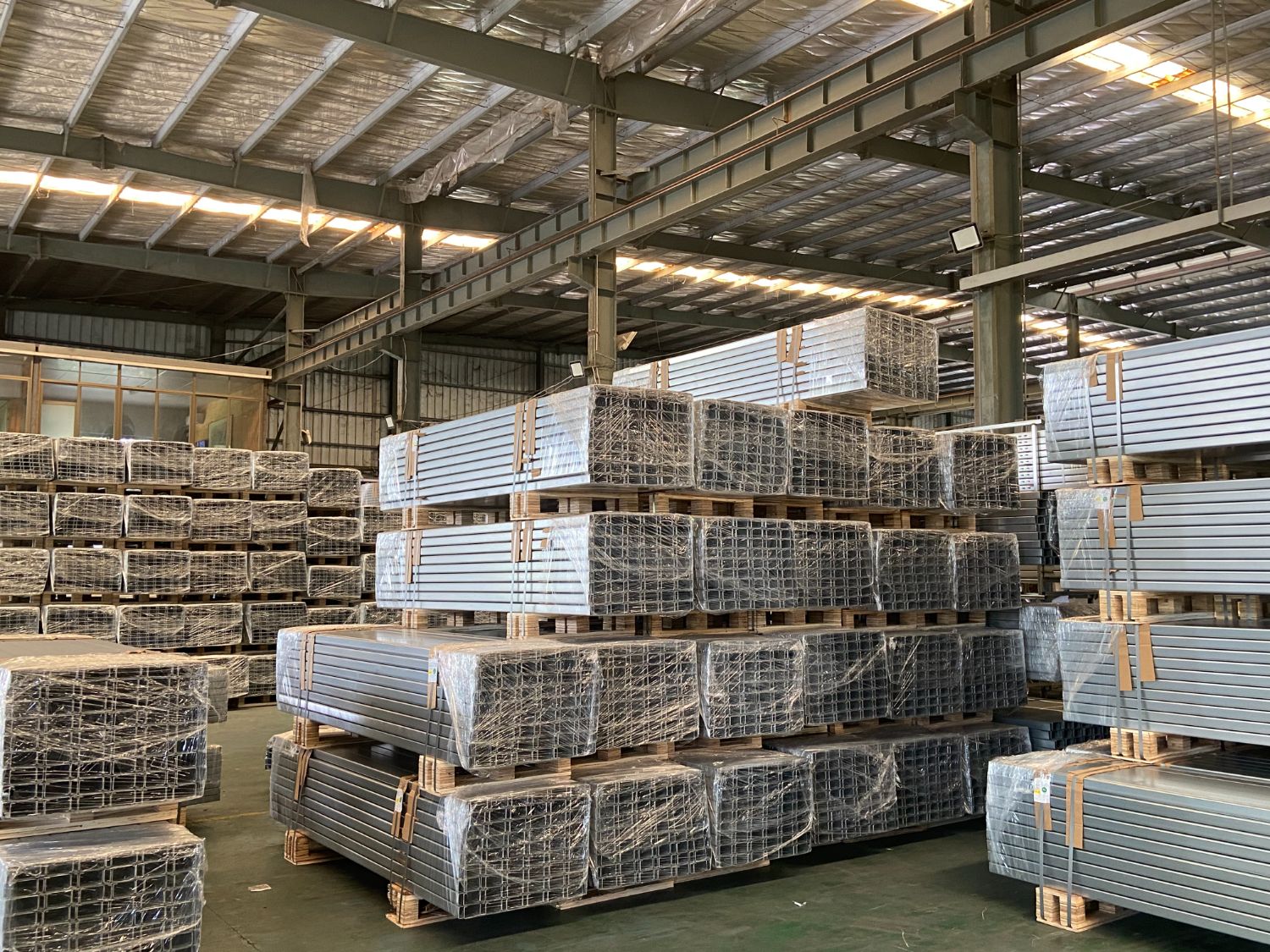 China's Premier Solar Aluminum Rail Factory: Advanced Technology for Sustainable Energy Solutions – Discover Leading Manufacturer Expertise, Installation Tips, and SEO-Enhanced Content